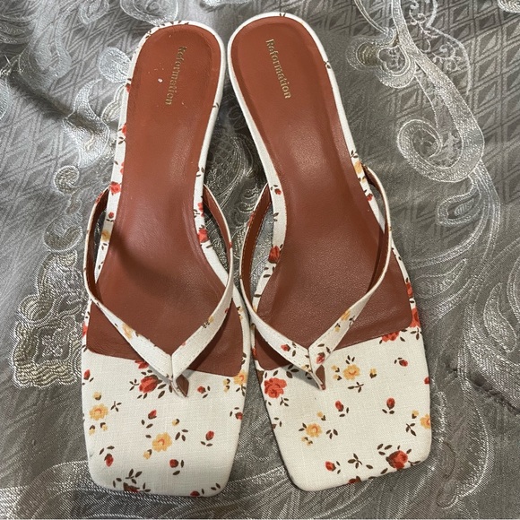 Reformation Simonetta Square Toe Kitten Heel Thong Sandal size 10 - Picture 4 of 13
